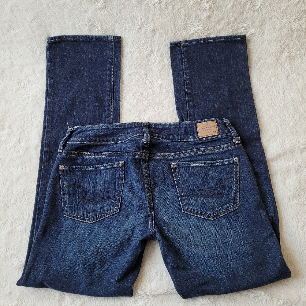 American Eagle Women's Stretch Straight low rise.